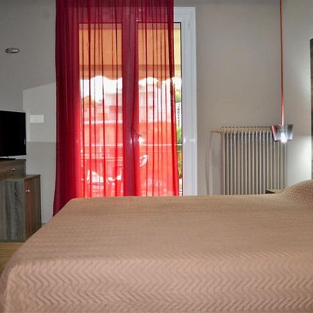 Ritsas Hotel Толон Екстериор снимка