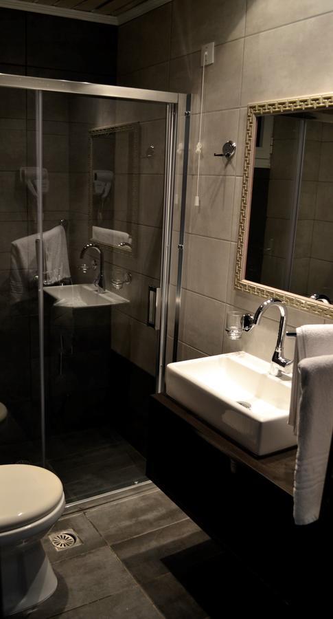 Ritsas Hotel Толон Екстериор снимка