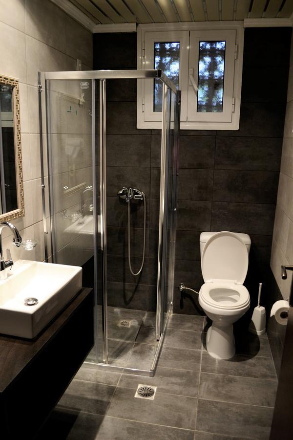 Ritsas Hotel Толон Екстериор снимка