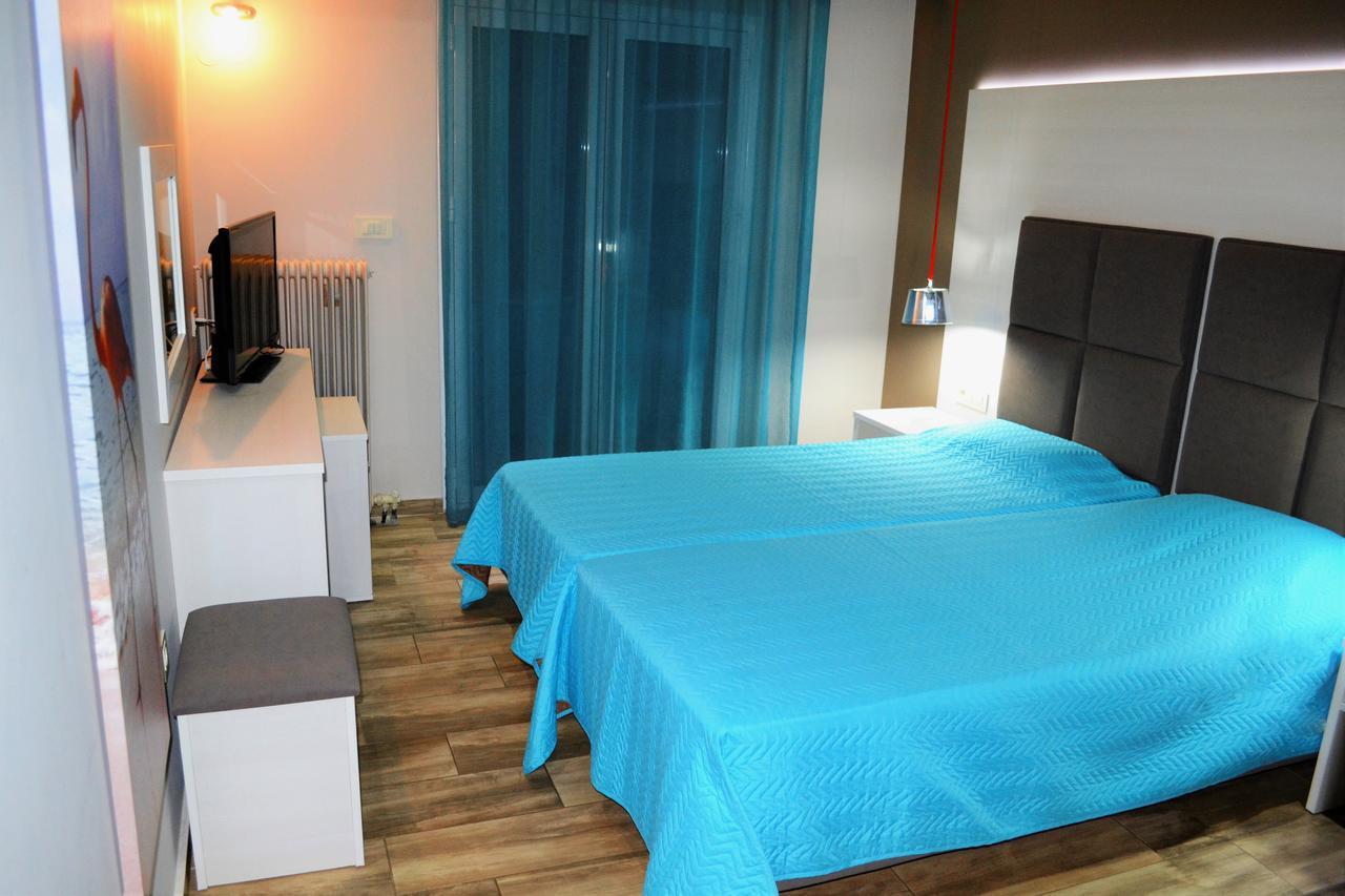 Ritsas Hotel Толон Екстериор снимка